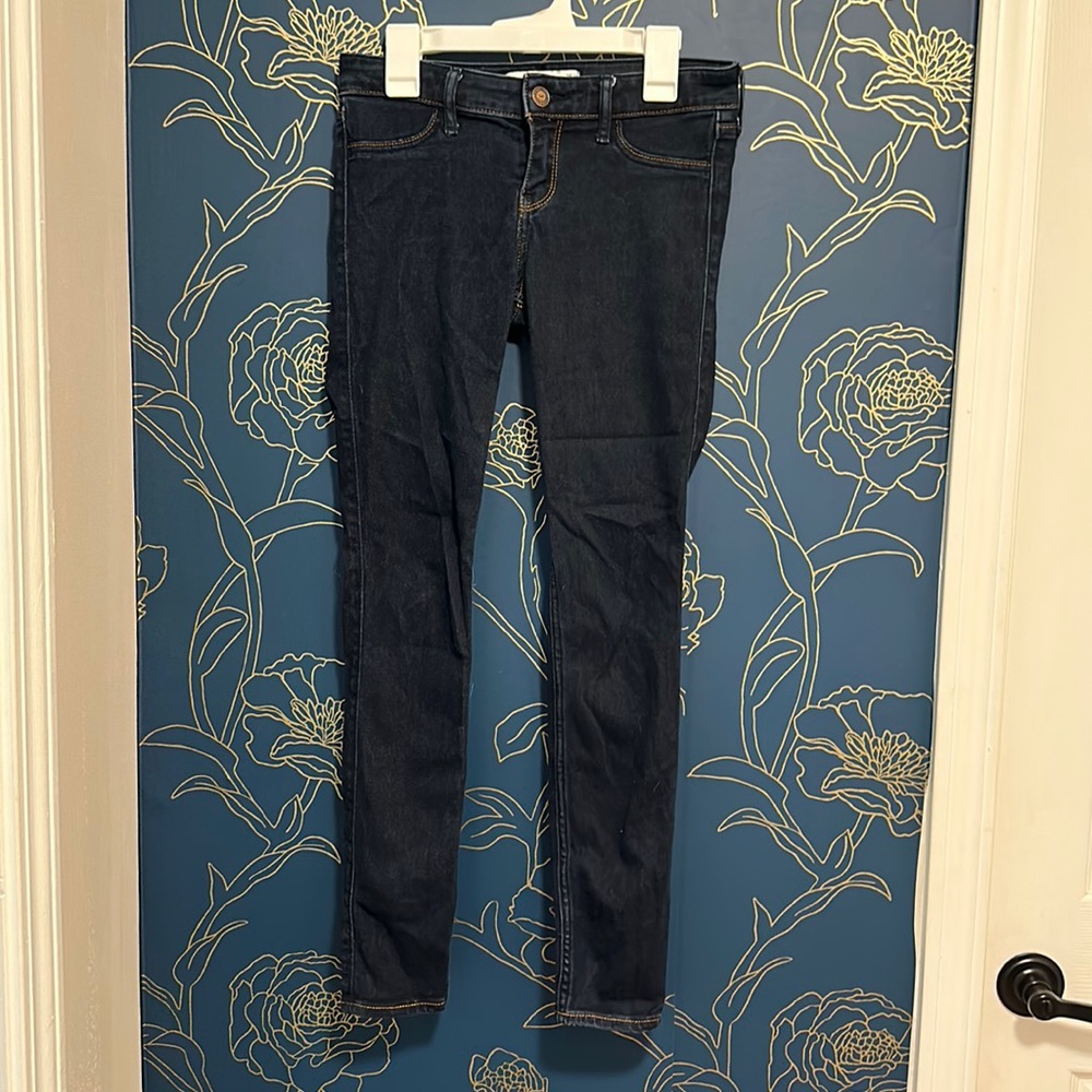 Hollister dark wash low rise jeggings